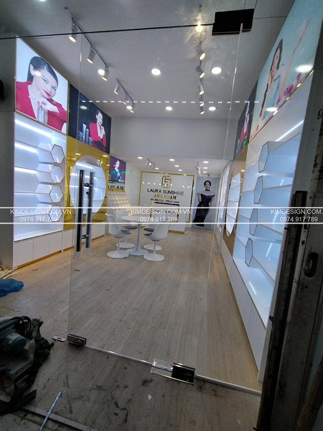 Hình thi công thực tế shop mỹ phẩm NKA - Nguyễn Thị Tú Hình thi công thực tế shop mỹ phẩm NKA - Nguyễn Thị Tú